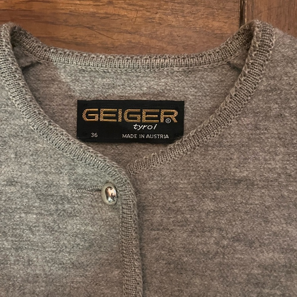Geiger Grey Cardigan - Picture 3 of 7